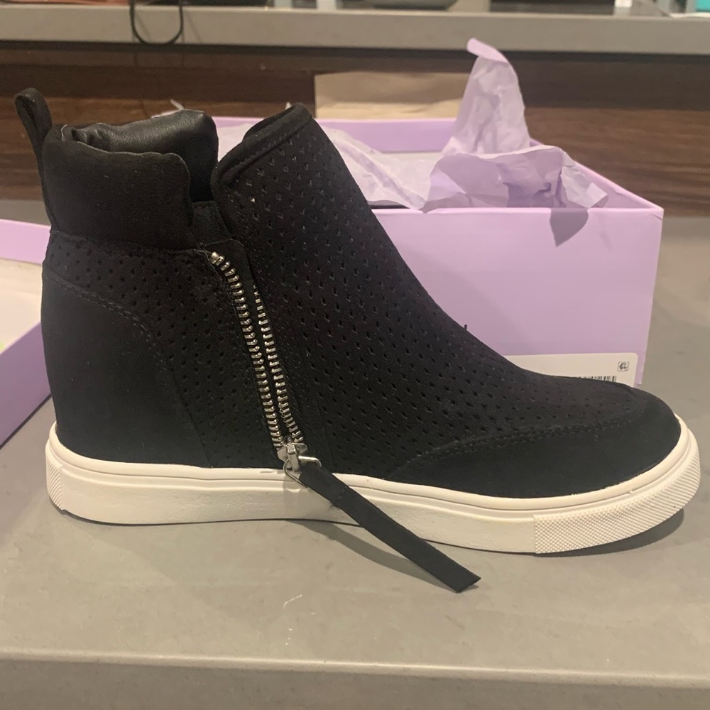 Steve Madden booties
